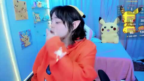 Snapshot of waifumochi_chan chatting on March 4, 2026, 5:13 am online show from March 4, 2026, 5:13 am