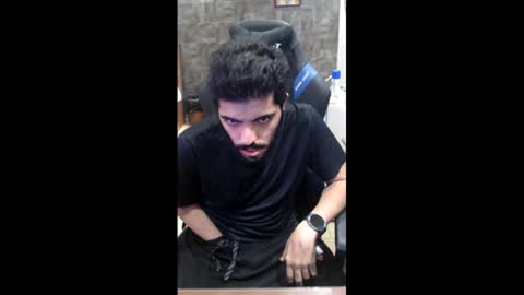 waleeddxx online show from June 28, 2026, 3:40 pm