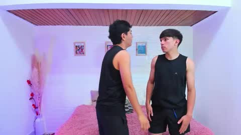 Snapshot of wallen_house chatting on September 9, 2025, 1:38 am Hi I am Venus kloy Thiago online show from September 9, 2025, 1:38 am