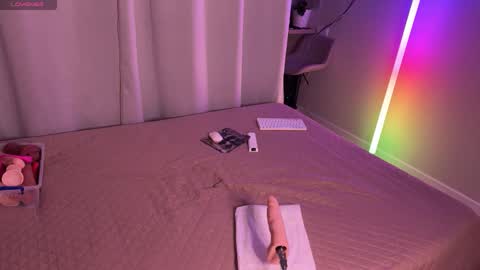 Snapshot of walt_enjoy chatting on November 17, 2025, 6:24 pm Walt Enjoy online show from November 17, 2025, 6:24 pm