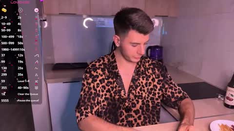 Snapshot of walt_enjoy chatting on November 22, 2025, 5:56 pm Walt Enjoy online show from November 22, 2025, 5:56 pm