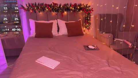 Snapshot of walt_enjoy chatting on December 14, 2025, 4:01 pm Walt Enjoy online show from December 14, 2025, 4:01 pm