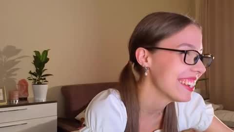 Wendy. Hello Honeys Ill see you 2nd 5th 7th this week love you3 online show from September 13, 2025, 5:57 pm