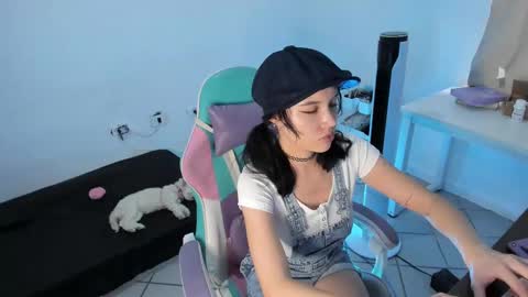 Snapshot of wandadoll chatting on February 25, 2025, 2:22 pm Wanda online show from February 25, 2025, 2:22 pm