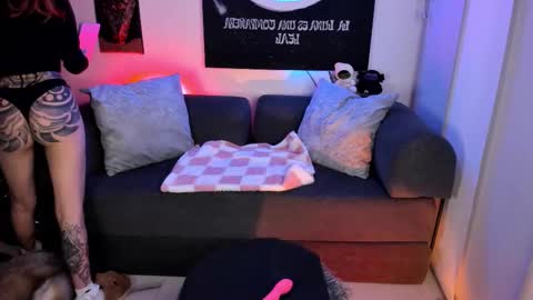 Snapshot of wandaowenss chatting on February 1, 2026, 2:10 am online show from February 1, 2026, 2:10 am