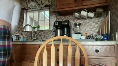 Snapshot of wanderlustjade chatting on January 6, 2025, 9:32 pm Jade Adonis online show from January 6, 2025, 9:32 pm