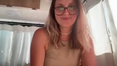 Snapshot of wanderlustjade chatting on February 10, 2025, 8:42 pm Jade Adonis online show from February 10, 2025, 8:42 pm