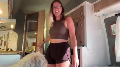 Snapshot of wanderlustjade chatting on March 12, 2025, 1:19 pm Jade Adonis online show from March 12, 2025, 1:19 pm