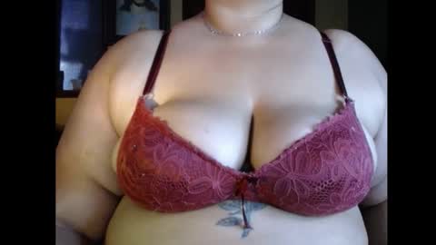 Snapshot of wangda2401 chatting on January 6, 2026, 12:25 am wangda online show from January 6, 2026, 12:25 am