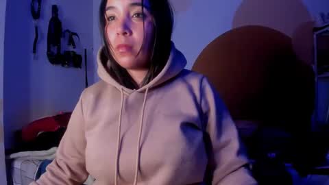 Waningrose  Lu online show from December 16, 2024, 2:04 am