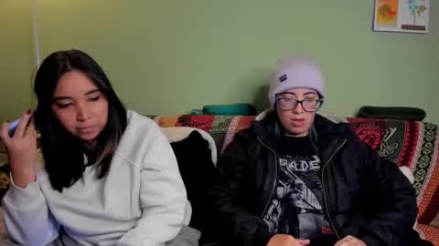 Snapshot of waningrosee chatting on February 16, 2025, 2:42 am Waningrose Lu online show from February 16, 2025, 2:42 am