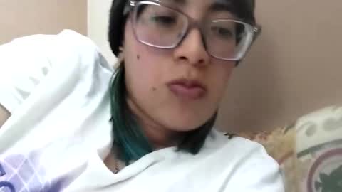 Snapshot of waningrosee chatting on October 19, 2025, 11:27 pm Waningrose Lu online show from October 19, 2025, 11:27 pm