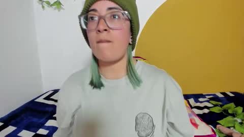 Snapshot of waningrosee chatting on December 2, 2025, 12:27 am Waningrose Lu online show from December 2, 2025, 12:27 am