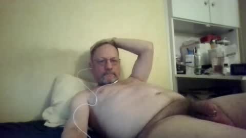 Tibo Love online show from May 10, 2026, 8:58 pm
