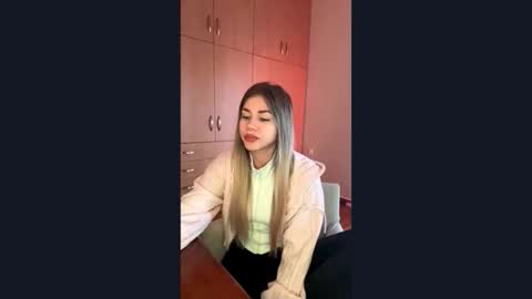 Elena  online show from March 29, 2026, 3:23 pm