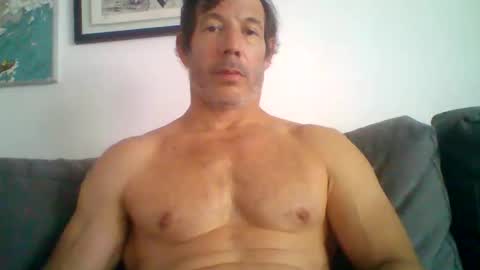 Snapshot of want_to_be_recognized chatting on April 6, 2026, 9:49 pm want_to_be_recognized online show from April 6, 2026, 9:49 pm