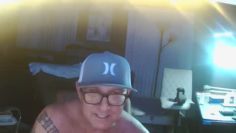 inittogetitin online show from November 10, 2025, 11:42 am