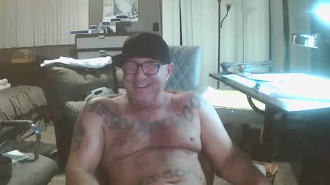 inittogetitin online show from December 14, 2025, 7:58 am