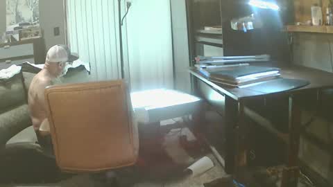 inittogetitin online show from December 16, 2025, 2:05 am