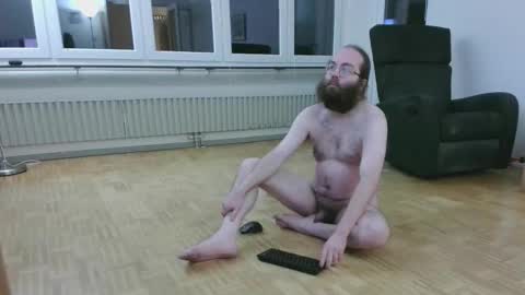 wantsahug online show from December 14, 2025, 7:40 pm