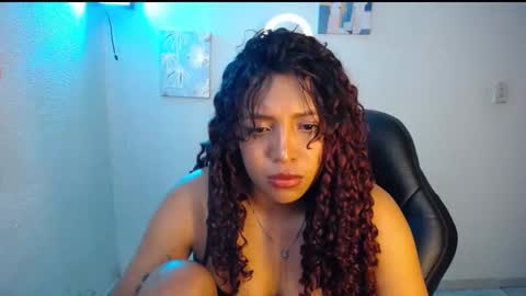 Snapshot of warisgoddes chatting on April 11, 2026, 2:27 am EMILY online show from April 11, 2026, 2:27 am