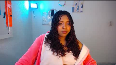 Snapshot of warisgoddes chatting on April 13, 2026, 1:11 am EMILY online show from April 13, 2026, 1:11 am