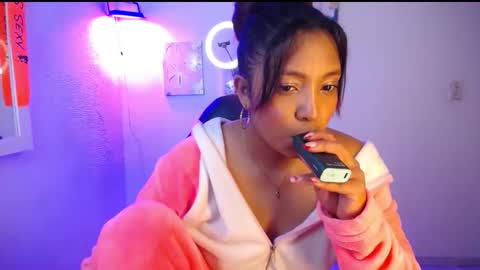 Snapshot of warisgoddes chatting on April 23, 2026, 7:52 am EMILY online show from April 23, 2026, 7:52 am