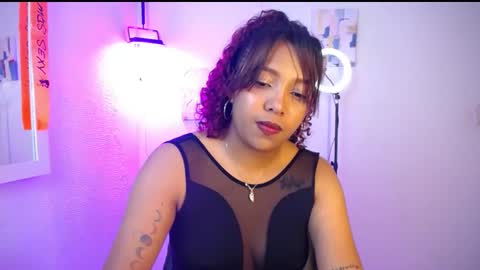Snapshot of warisgoddes chatting on April 27, 2026, 10:24 am EMILY online show from April 27, 2026, 10:24 am