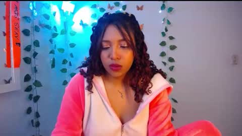 Snapshot of warisgoddes chatting on April 30, 2026, 8:09 am EMILY online show from April 30, 2026, 8:09 am
