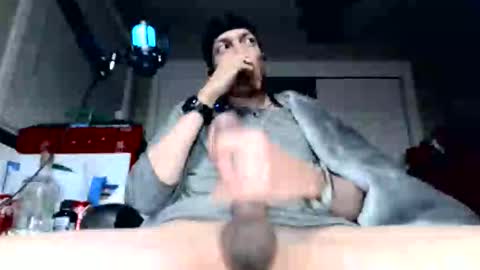 Snapshot of warrior23zone1 chatting on December 4, 2025, 12:42 am Jaime online show from December 4, 2025, 12:42 am