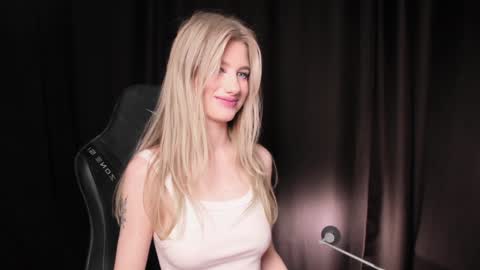 Snapshot of waterfallwoods chatting on January 22, 2025, 8:29 am waterfallwoods online show from January 22, 2025, 8:29 am