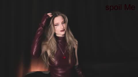 Snapshot of waterfallwoods chatting on December 3, 2025, 6:43 am waterfallwoods online show from December 3, 2025, 6:43 am