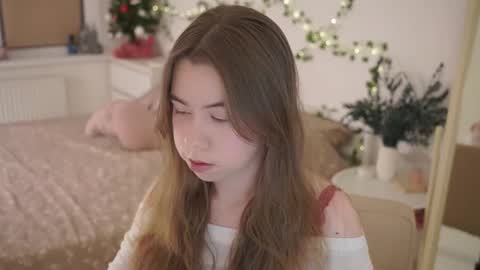 Snapshot of watermelon_sugar_ chatting on January 9, 2026, 3:48 pm Tess Pls support me with Can we reach 155 my favorite number online show from January 9, 2026, 3:48 pm