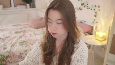 Snapshot of watermelon_sugar_ chatting on January 14, 2026, 2:33 pm Tess Pls support me with Can we reach 155 my favorite number online show from January 14, 2026, 2:33 pm