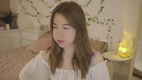 Snapshot of watermelon_sugar_ chatting on February 5, 2026, 3:16 pm Tess Pls support me with Can we reach 155 my favorite number online show from February 5, 2026, 3:16 pm