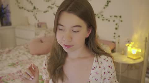 Snapshot of watermelon_sugar_ chatting on February 12, 2026, 2:45 pm Tess Pls support me with Can we reach 155 my favorite number online show from February 12, 2026, 2:45 pm