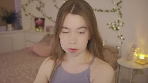 Snapshot of watermelon_sugar_ chatting on February 26, 2026, 3:00 pm Tess Pls support me with Can we reach 155 my favorite number online show from February 26, 2026, 3:00 pm