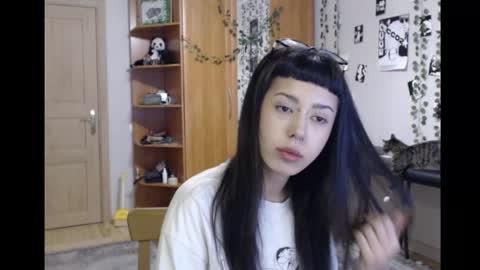 Mina online show from January 14, 2026, 7:41 pm