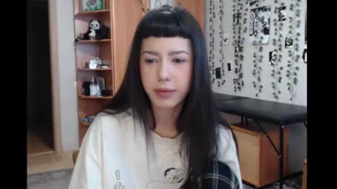 Mina online show from February 12, 2026, 8:20 am