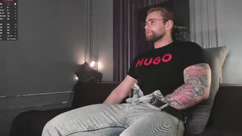 Snapshot of waynemiller_ chatting on November 22, 2025, 4:55 am Wayne online show from November 22, 2025, 4:55 am