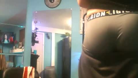 waynesroom online show from February 6, 2025, 7:13 am