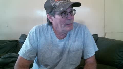 Snapshot of wbfarm chatting on October 1, 2025, 6:47 pm WB Farm online show from October 1, 2025, 6:47 pm