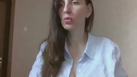 wCandiColexw online show from September 20, 2025, 7:09 am