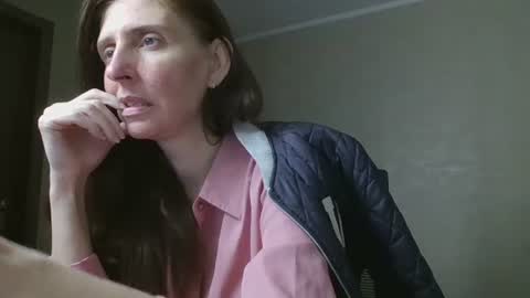 wCandiColexw online show from October 1, 2025, 7:03 am