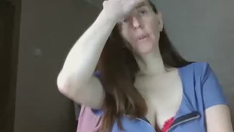 wCandiColexw online show from October 8, 2025, 2:09 am