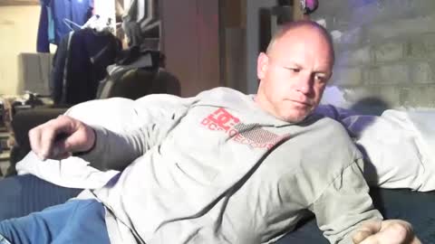 wcnmail24 online show from March 2, 2025, 2:32 pm