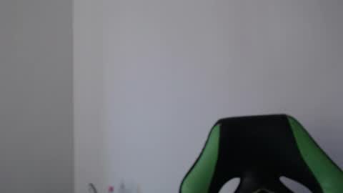 Trixie 3 online show from April 7, 2026, 2:17 pm