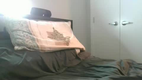 Snapshot of weatheredvoid chatting on February 4, 2025, 7:44 pm WeatheredVoid online show from February 4, 2025, 7:44 pm