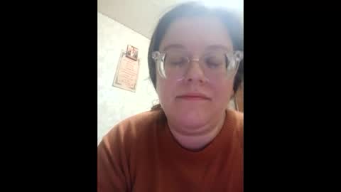 Marina online show from October 16, 2025, 9:27 pm