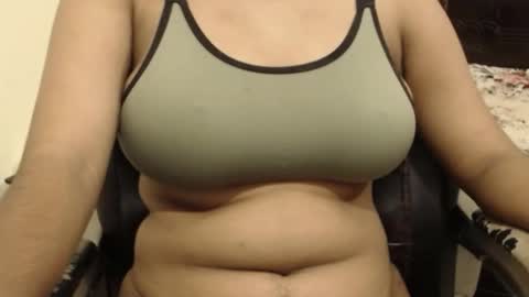 Snapshot of webshowxxx chatting on October 18, 2025, 8:37 am mina online show from October 18, 2025, 8:37 am